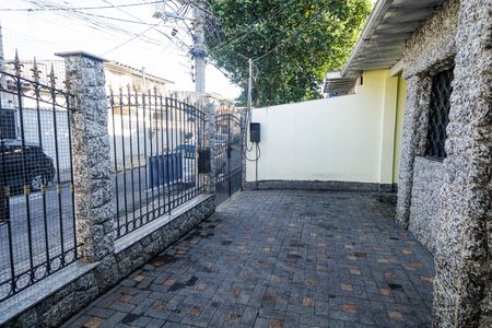 Casa à venda com 200m², 4 quartos e 1 vagaQuintal 