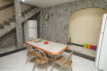 Casa à venda com 200m², 4 quartos e 1 vagaCopa