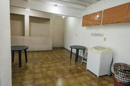 Casa à venda com 200m², 4 quartos e 1 vagaSalão 