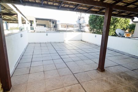 Casa à venda com 200m², 4 quartos e 1 vagaTerrraço