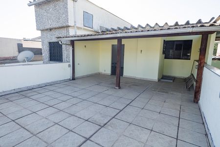 Casa à venda com 200m², 4 quartos e 1 vagaTerrraço