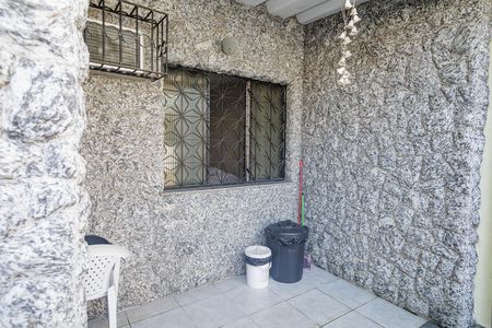 Casa à venda com 200m², 4 quartos e 1 vagaVaranda