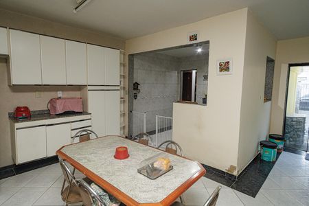 Casa à venda com 200m², 4 quartos e 1 vagaCopa