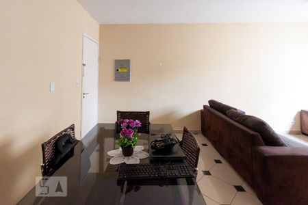 Apartamento para alugar com 78m², 3 quartos e 1 vaga Apartamento para alugar com 78m², 3 quartos e 1 vagaSala