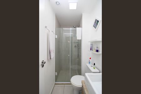 Banheiro de apartamento à venda com 2 quartos, 48m² em Vila Andrade, São Paulo