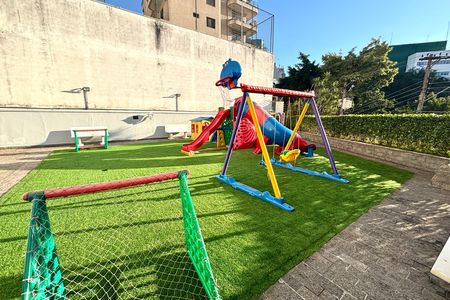 Apartamento à venda com 83m², 2 quartos e 1 vaga Apartamento à venda com 83m², 2 quartos e 1 vagaÁrea comum - Playground