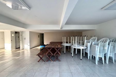 Apartamento à venda com 83m², 2 quartos e 1 vaga Apartamento à venda com 83m², 2 quartos e 1 vagaÁrea comum - Salão de festas