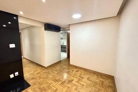 Apartamento à venda com 83m², 2 quartos e 1 vaga Apartamento à venda com 83m², 2 quartos e 1 vagaSala de Jantar