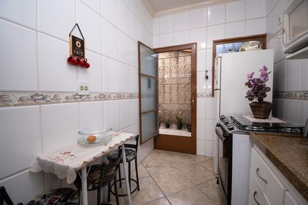 Casa à venda com 80m², 2 quartos e 1 vaga Casa à venda com 80m², 2 quartos e 1 vagaCozinha