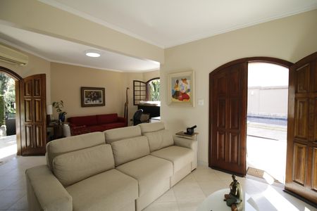Sala de casa de condomínio à venda com 4 quartos, 310m² em Anil, Rio de Janeiro