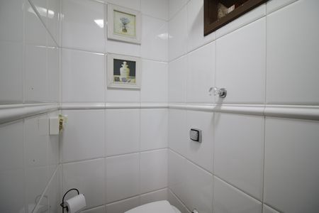 Casa de condomínio à venda com 310m², 4 quartos e 2 vagasBanheiro