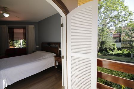 Casa de condomínio à venda com 310m², 4 quartos e 2 vagasvaranda da suíte 2