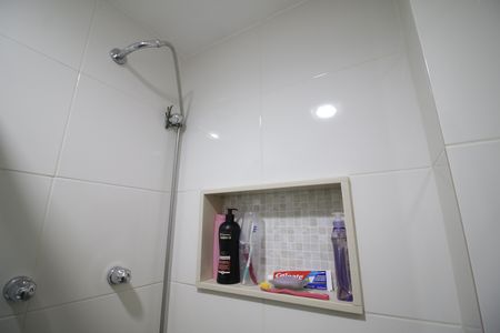 Casa de condomínio à venda com 310m², 4 quartos e 2 vagasBanheiro de serviço