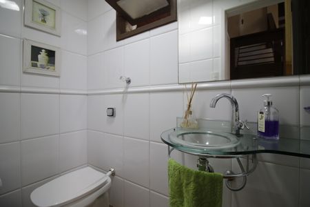 Casa de condomínio à venda com 310m², 4 quartos e 2 vagasBanheiro