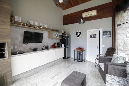 Casa de condomínio à venda com 310m², 4 quartos e 2 vagasChurrasqueira
