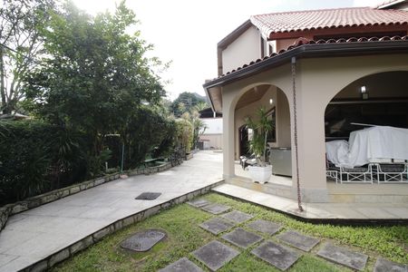 Casa de condomínio à venda com 310m², 4 quartos e 2 vagasJardim