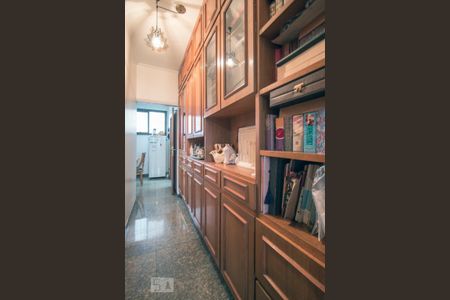 Apartamento para alugar com 240m², 5 quartos e 4 vagas