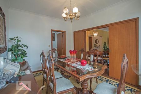 Apartamento para alugar com 240m², 5 quartos e 4 vagas