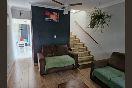 Casa à venda com 120m², 3 quartos e 3 vagasSala