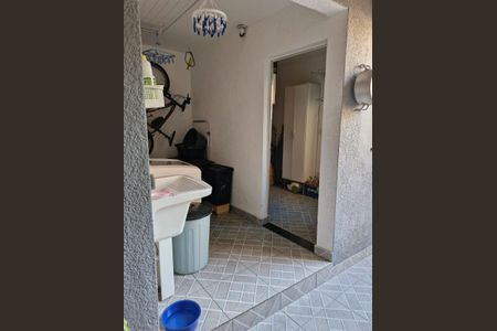 Casa à venda com 120m², 3 quartos e 3 vagasÁrea de serviço