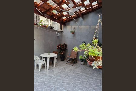 Casa à venda com 120m², 3 quartos e 3 vagasÁrea externa