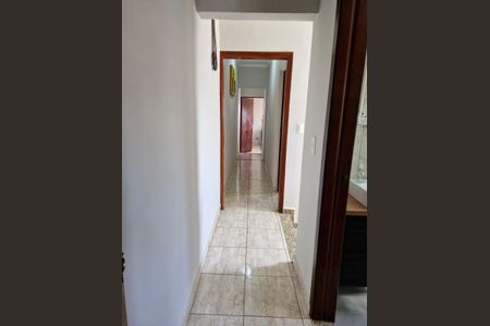 Casa à venda com 120m², 3 quartos e 3 vagasCorredor