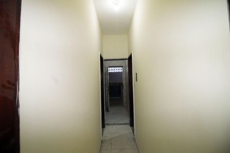 Casa para alugar com 70m², 2 quartos e 4 vagasCorredor