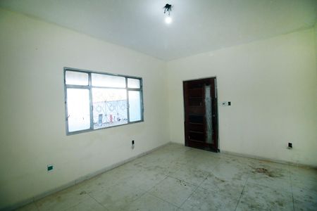 Sala de casa para alugar com 2 quartos, 70m² em Vigário Geral, Rio de Janeiro