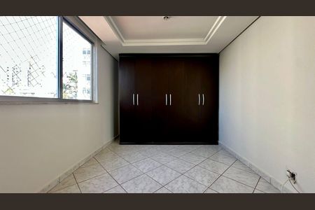 Apartamento à venda com 160m², 4 quartos e 2 vagasQuarto 