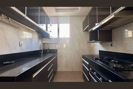 Apartamento à venda com 160m², 4 quartos e 2 vagasCozinha 