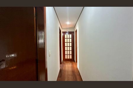 Apartamento à venda com 160m², 4 quartos e 2 vagasCorredor 