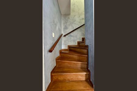 Apartamento à venda com 160m², 4 quartos e 2 vagasEscadas