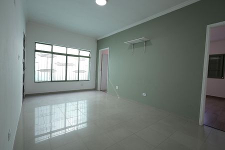 Casa para alugar com 152m², 3 quartos e 3 vagas Casa para alugar com 152m², 3 quartos e 3 vagasSala