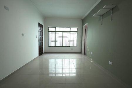 Casa para alugar com 152m², 3 quartos e 3 vagas Casa para alugar com 152m², 3 quartos e 3 vagasSala