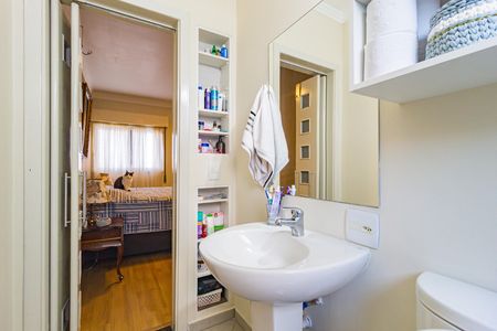 Apartamento à venda com 72m², 2 quartos e 1 vaga Apartamento à venda com 72m², 2 quartos e 1 vagaBanheiro - Suíte