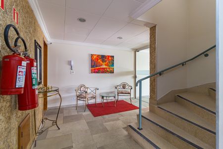 Apartamento à venda com 72m², 2 quartos e 1 vaga Apartamento à venda com 72m², 2 quartos e 1 vagaHall social