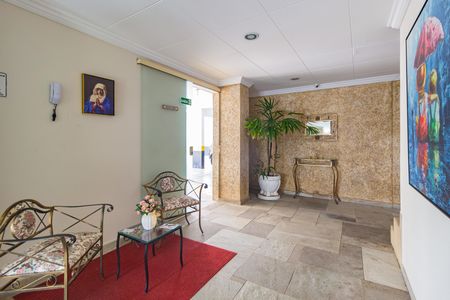 Apartamento à venda com 72m², 2 quartos e 1 vaga Apartamento à venda com 72m², 2 quartos e 1 vagaHall