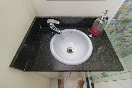 Apartamento à venda com 72m², 2 quartos e 1 vaga Apartamento à venda com 72m², 2 quartos e 1 vagaDetalhe Banheiro - Social