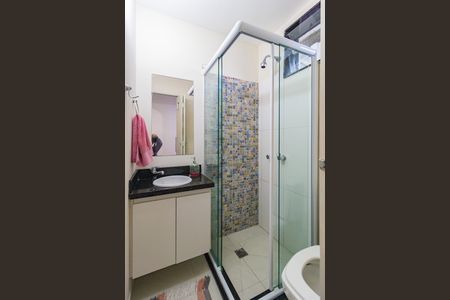 Apartamento à venda com 72m², 2 quartos e 1 vaga Apartamento à venda com 72m², 2 quartos e 1 vagaBanheiro - Social