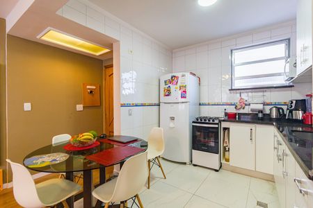 Apartamento à venda com 72m², 2 quartos e 1 vaga Apartamento à venda com 72m², 2 quartos e 1 vagaCozinha