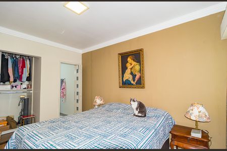 Apartamento à venda com 72m², 2 quartos e 1 vaga Apartamento à venda com 72m², 2 quartos e 1 vagaSuíte