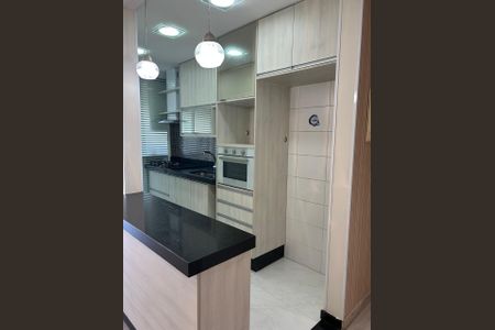 Cozinha de apartamento para alugar com 2 quartos, 60m² em Engordadouro, Jundiaí