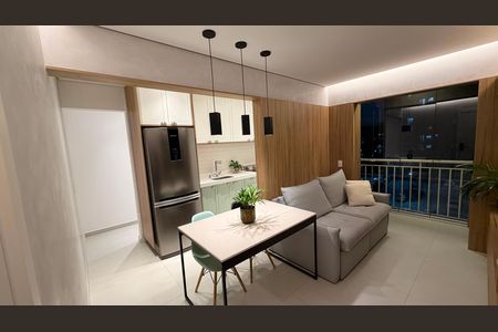 Sala de apartamento à venda com 2 quartos, 49m² em Vila Nambi, Jundiaí
