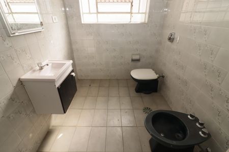 Casa para alugar com 160m², 3 quartos e 2 vagasBanheiro 2