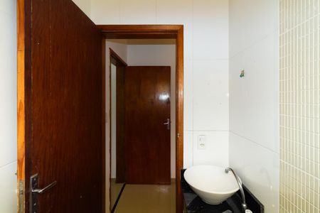 Casa à venda com 286m², 4 quartos e 2 vagas Casa à venda com 286m², 4 quartos e 2 vagasBanheiro da Suíte 1
