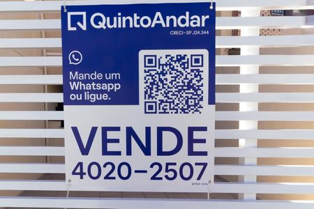Casa à venda com 286m², 4 quartos e 2 vagas Casa à venda com 286m², 4 quartos e 2 vagasPlaca
