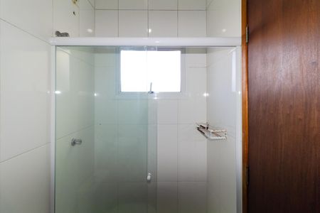 Casa à venda com 286m², 4 quartos e 2 vagas Casa à venda com 286m², 4 quartos e 2 vagasBanheiro da Suíte 2