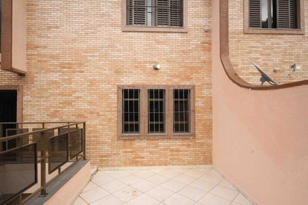 Casa para alugar com 3 quartos, 110m² em Vila Carrão, São Paulo