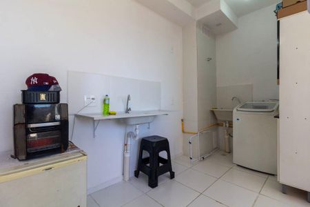 Apartamento para alugar com 34m², 2 quartos e sem vaga Apartamento para alugar com 34m², 2 quartos e sem vagaCozinha e Área de Serviço