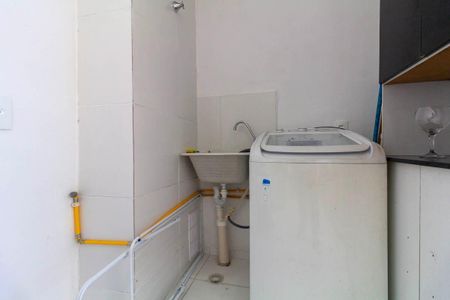 Apartamento para alugar com 34m², 2 quartos e sem vaga Apartamento para alugar com 34m², 2 quartos e sem vagaCozinha e Área de Serviço
